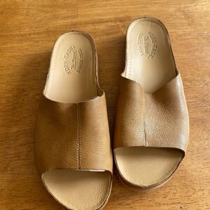 Kork-Ease  Women’s Size 10